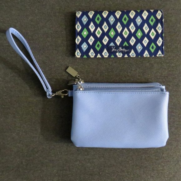 Vera Bradley Diamond Print Checkbook Cover & Unbranded Blue Wristlet - Picture 7 of 9